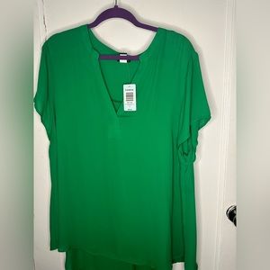 Torrid Kelly green chiffon shirt NWT Size 2